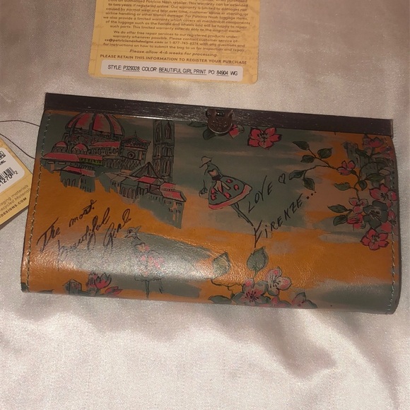 Patricia Nash Cauchy Leather Wallet Beautiful Girl Print NWT & Registration Card - Picture 4 of 16